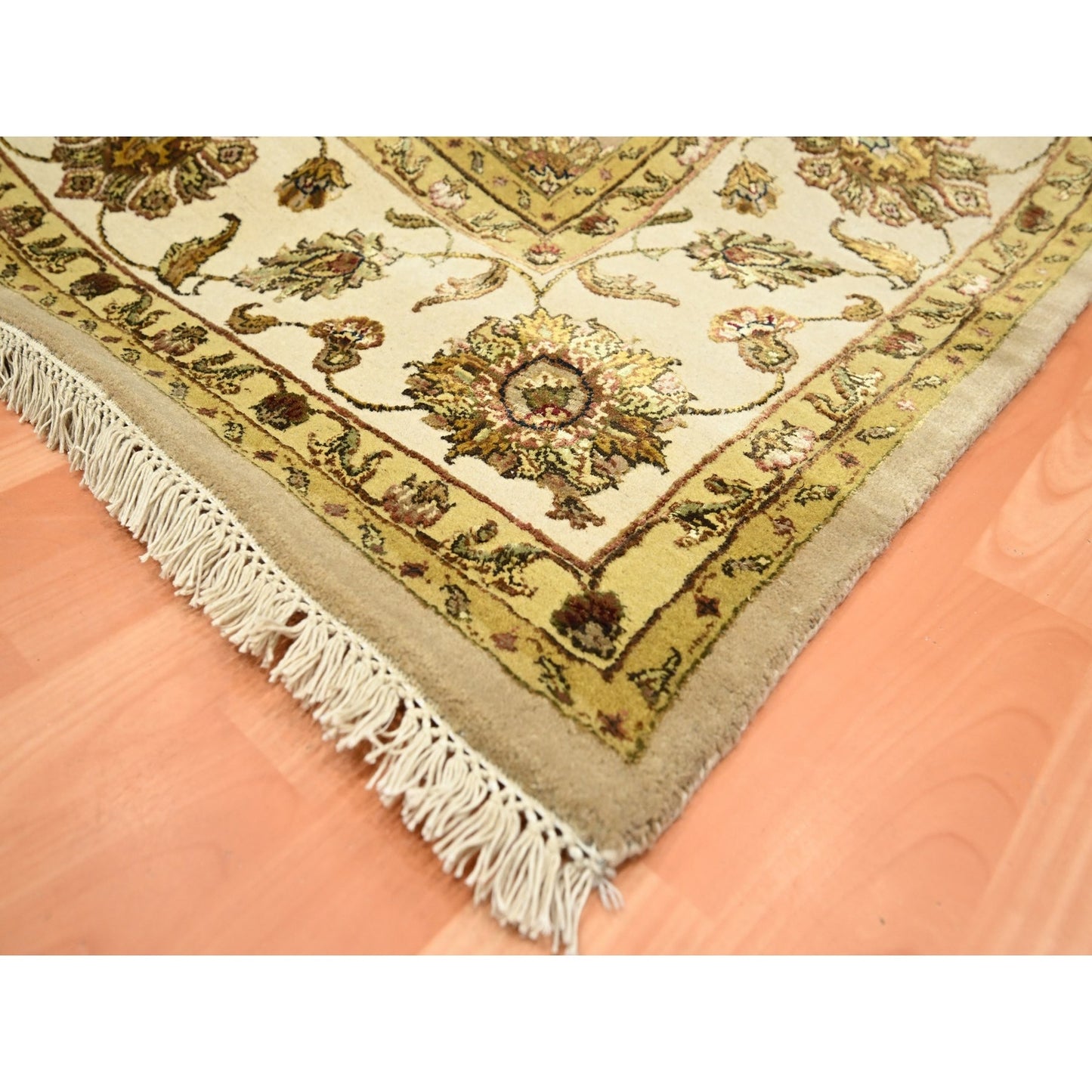 7'8"X9'10" Brown Rajasthan Leaf Design Hand Knotted Wool And Silk Rug