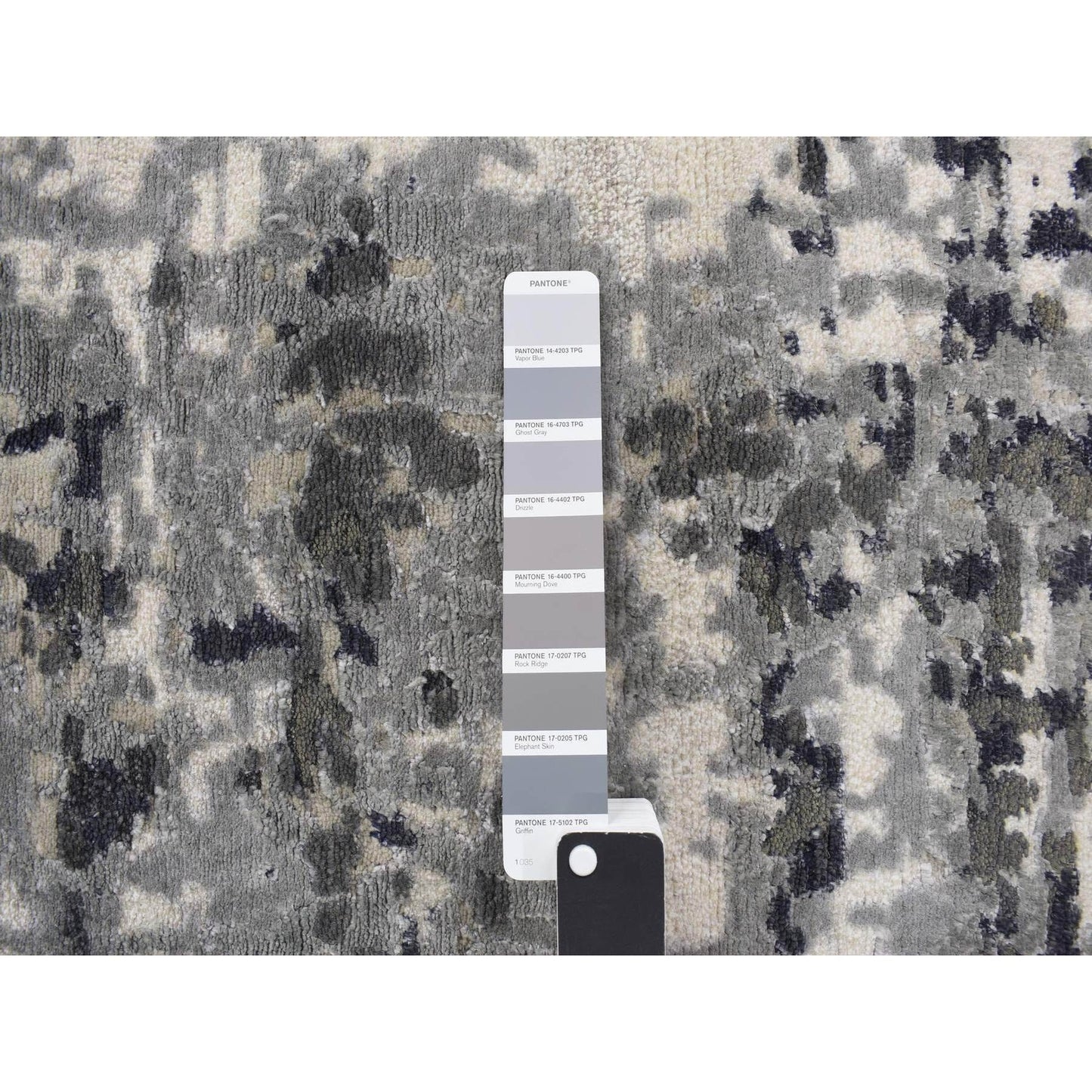 2'7"X5'9" Gray Abstract Design Wool And Silk Hand Knotted Runner Rug