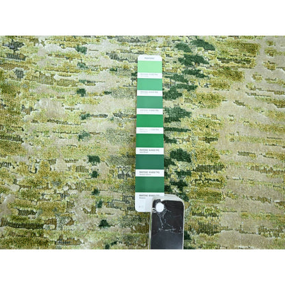 2'5"X8'3" Green 100% Silk Hand Knotted Crocodile Safari Design Runner Rug