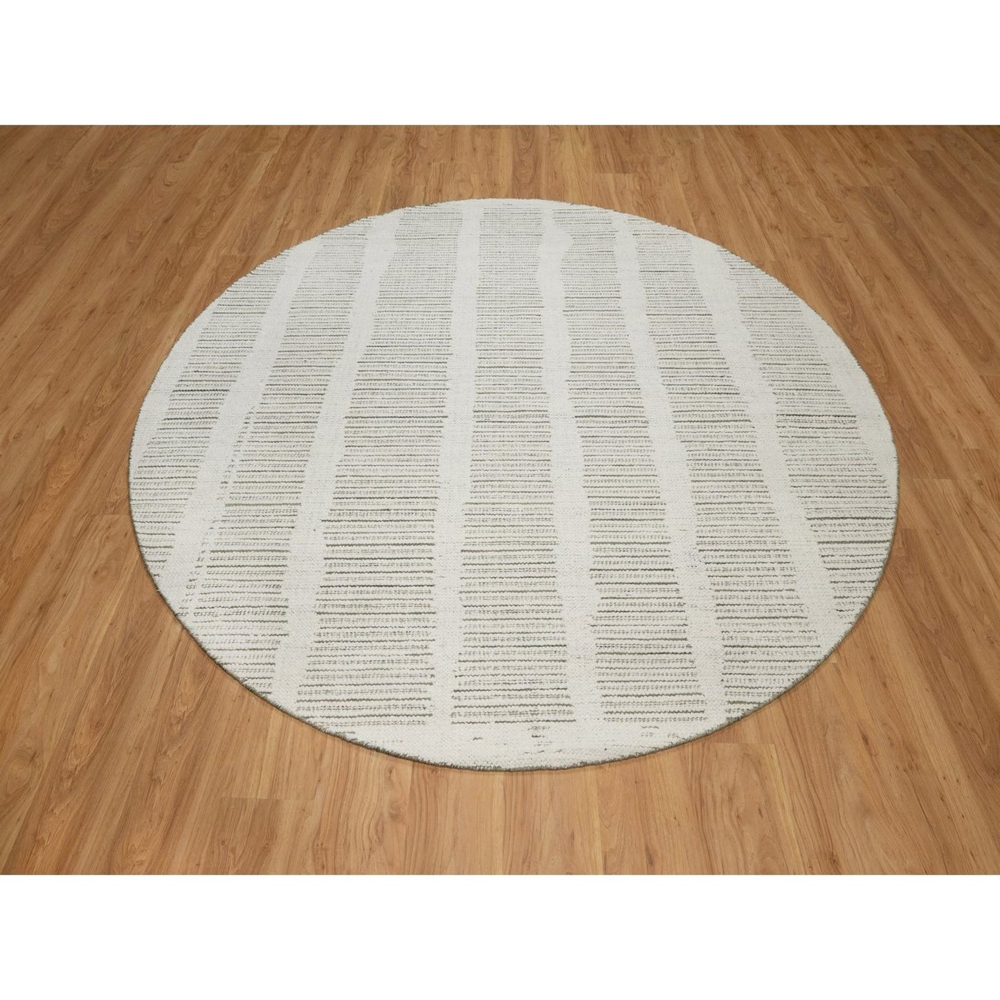 7'9"X7'9" Ivory Natural Wool Round Rug Hand Woven Flat Weave With Pile