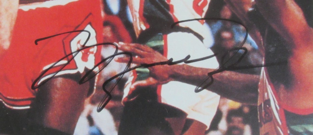 Michael Jordan Hof Autographed Sports Illustrated Uda Bulls Framed Upper Deck