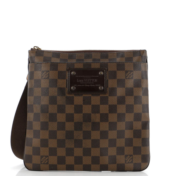 Louis Vuitton Brooklyn Pochette Plate Damier