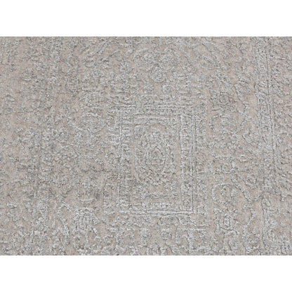 2'5"X12' Gray Fine Jacquard With Hand Loomed Wool And Silk Runner Rug