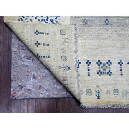 8'3"X9'7" White Fine Kashkuli Animal Figurines Soft Wool Hand Knotted Rug