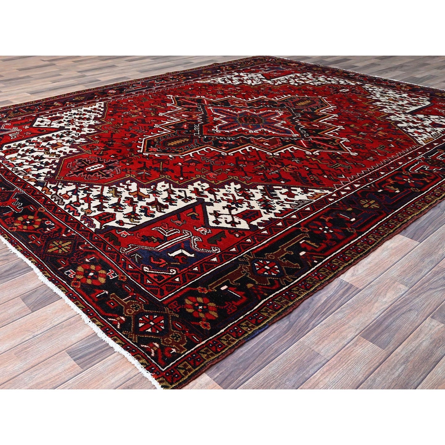 8'4"X10'7" Red Hand Knotted Clean With Centre Flower Element Oriental Rug