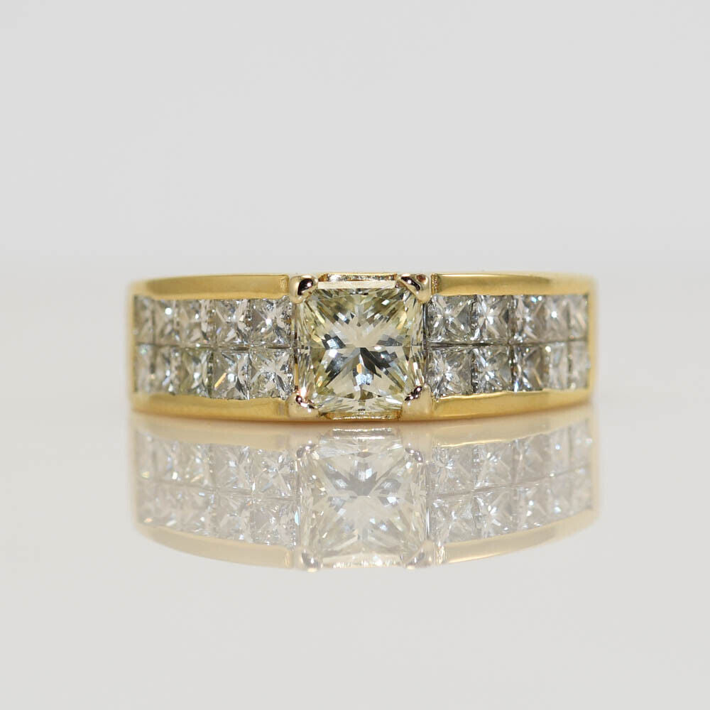 18K Yellow Gold Diamond Ring 1.00Ct Ctr Princess,