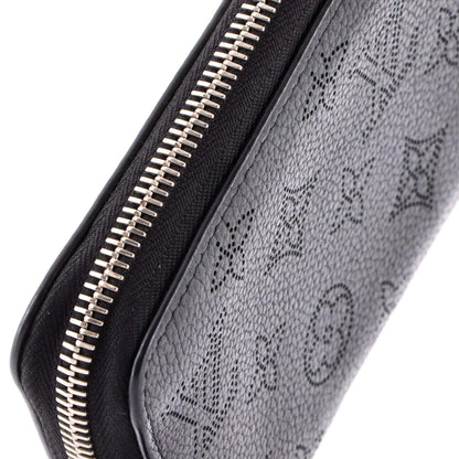 Louis Vuitton Zippy Wallet Mahina Leather