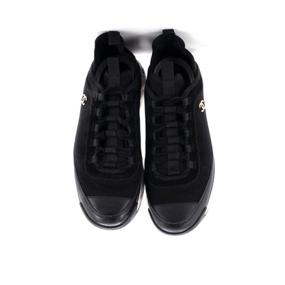 Chanel Women'S Cc Cap Toe Logo Sneakers Suede And Mixed Fibers