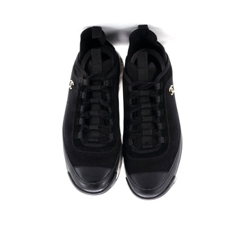 Chanel Women'S Cc Cap Toe Logo Sneakers Suede And Mixed Fibers