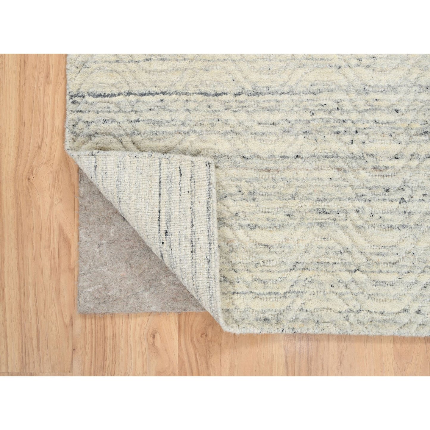 2'6"X7'10" Beige Hand Loomed Variegated Modern Design Wool Runner Rug