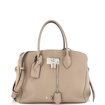 Louis Vuitton Milla Handbag Veau Nuage Calfskin Mm