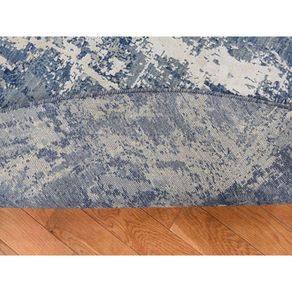 8'1"X8'1" Blue Abstract Design Wool And Pure Silk Hand Knotted Round Rug