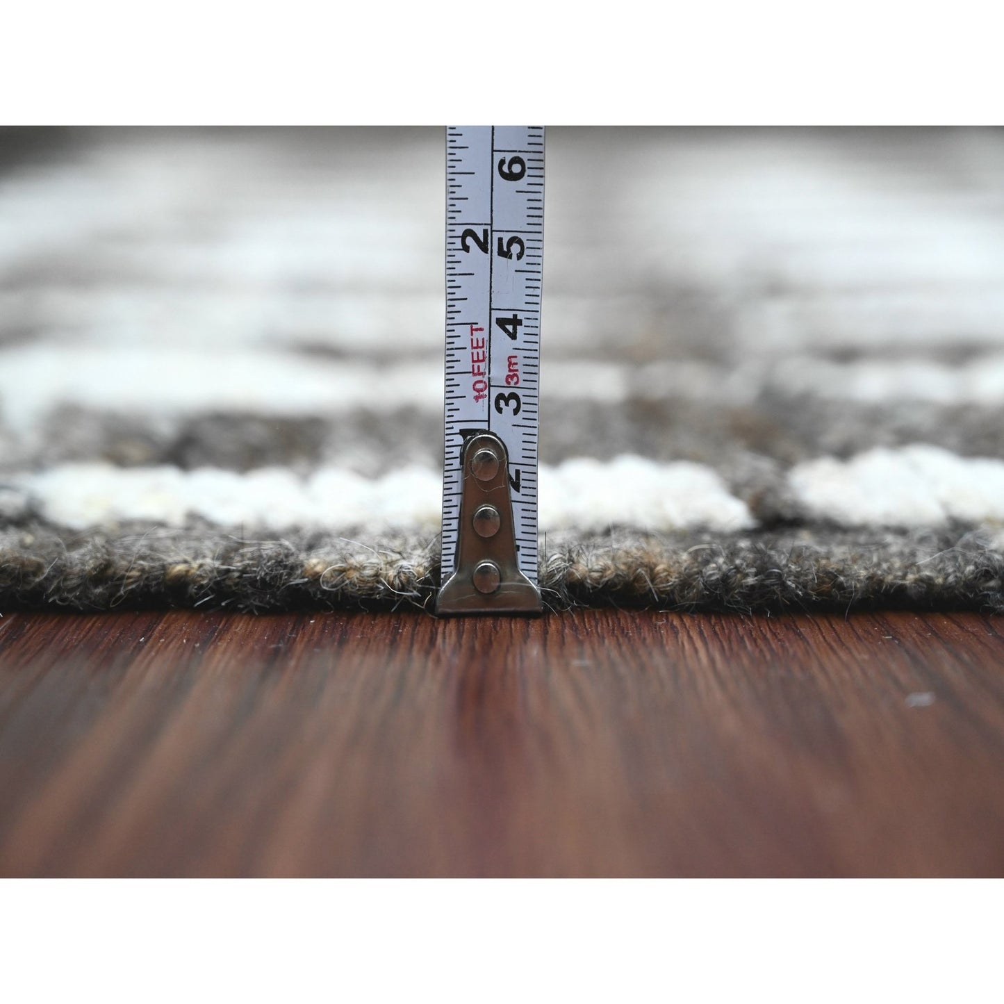 5'6"X8' Gray Moroccan Weave Geometric Design Hand Knotted Soft Wool Rug