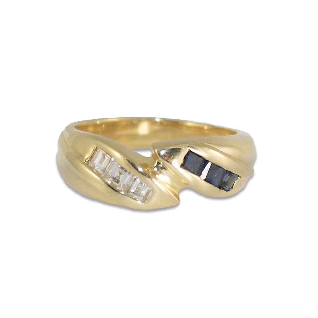 14K Yellow Gold Blue Stone & Diamond Ring 0.15Ct