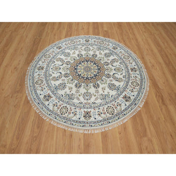 6'X6' Ivory Hand Knotted Nain With Flower Design Wool And Silk Round Rug