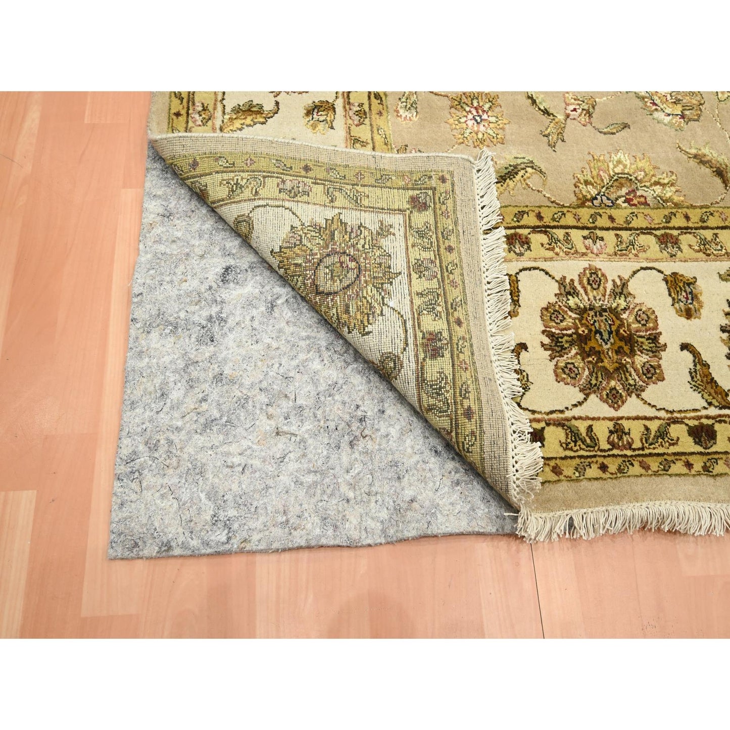 7'8"X9'10" Brown Rajasthan Leaf Design Hand Knotted Wool And Silk Rug