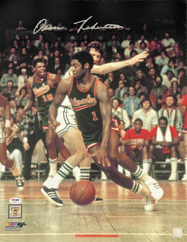 Oscar Robertson Autographed 16X20 Basketball Photo (Psa)