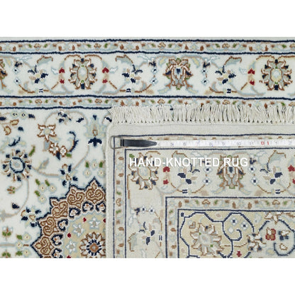 2'8"X17'8" Daisy White Nain 250 Kpsi Hand Knotted Wool & Silk Runner Rug