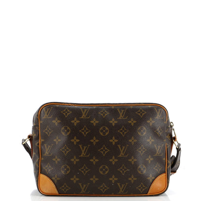 Louis Vuitton Nil Messenger Bag Monogram Canvas 28