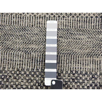 2'6"X5'10" Frost Gray Undyed Wool Grass Design Hand Knotted Runner Rug