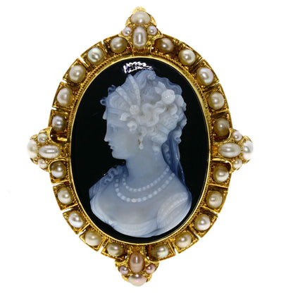 Cameo Pearl Pearl Brooch 18K  25.4G