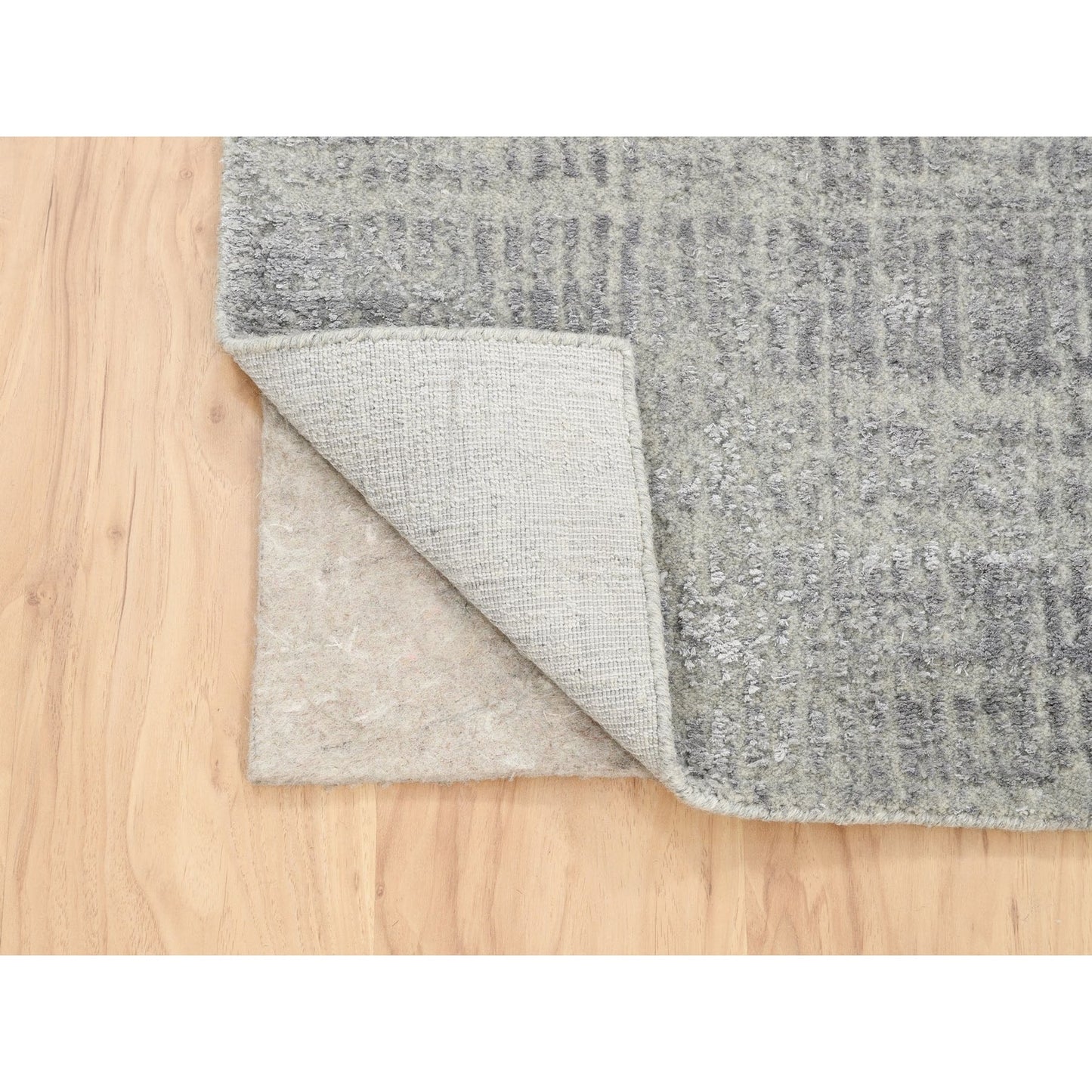 2'6"X6' Hand-Loomed Gray Fine Jacquard Modern Wool And Silk Runner Rug
