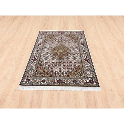 4'X6' Tebraz Mahi Fish Medallion Design Wool And Silk Handknotted Rug