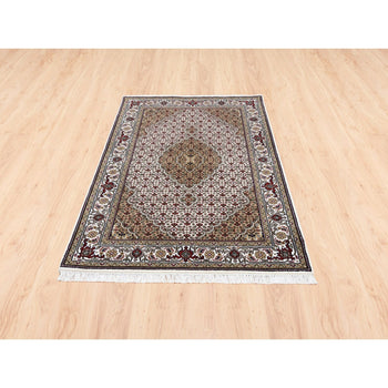 4'X6' Tebraz Mahi Fish Medallion Design Wool And Silk Handknotted Rug