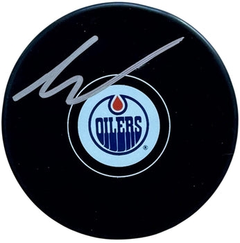 Evan Bouchard Autographed Edmonton Oilers Logo Puck (Beckett)