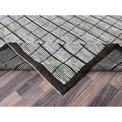 10'5"X13'8" White Moroccan Weave With Box Design All Wool Hand Knotted Rug