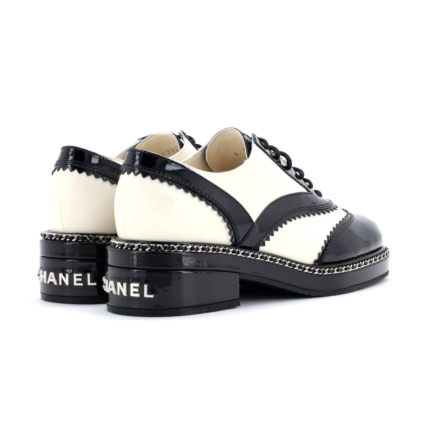 Chanel Women'S Cc Chain Around Oxfords Patent And Leather