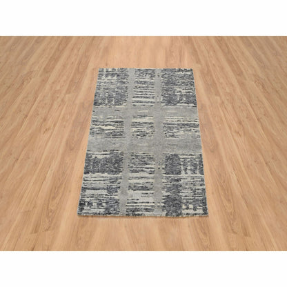 2'1"X3'1" Light Gray Hand Knotted Modern Hand Spun Wool Mat Oriental Rug