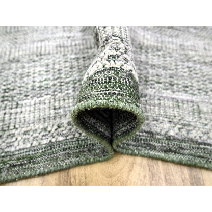 9'9"X13'10" White With Green Oxidized Grass Design Hand Knotted Wool Rug