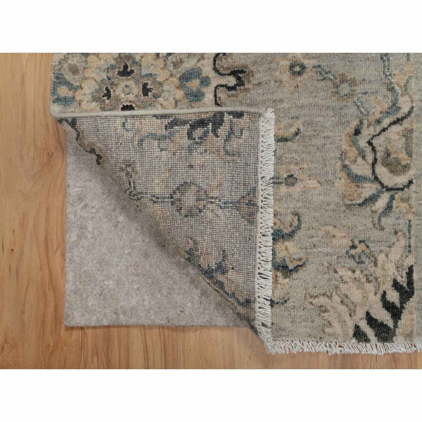 2'1"X3'1" Gray Broken Pattern Oushak Design All Wool Hand Knotted Mat Rug