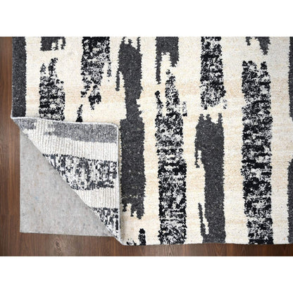 10'2"X13'7" Ivory & Black Wool Modern Design Hand Knotted Oriental Rug
