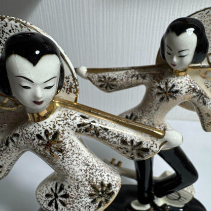 Vintage G. Z. Lifton 1941 Pair Pottery Figurine Moss Lamp Collector'S Book