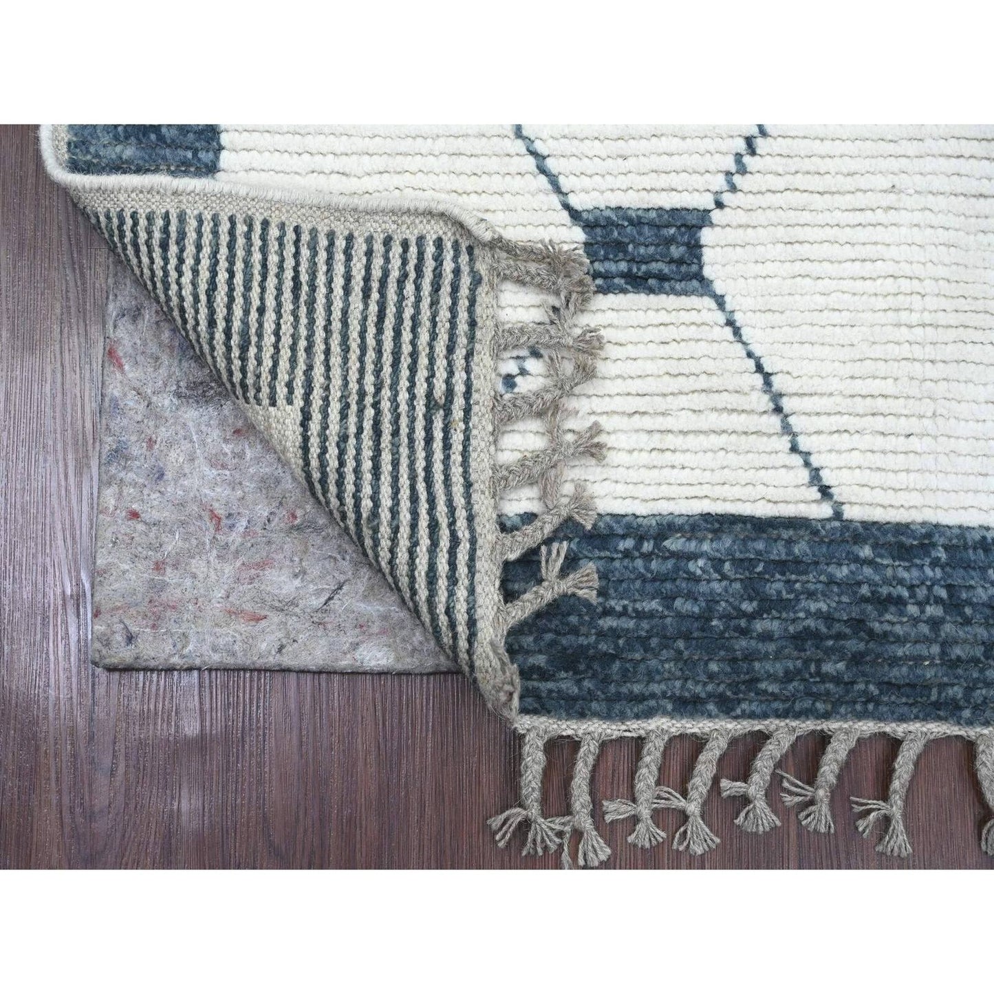 2'6"X10'4" White Geometric Moroccan Weave Hand Knotted Wool Runner Rug