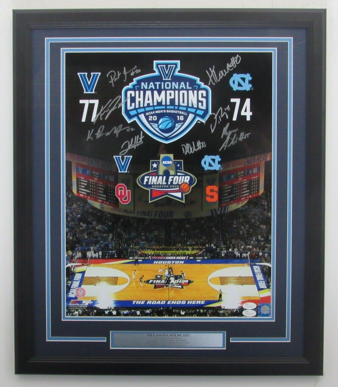 2016 Ncaa Champions Villanova Multi-Signed 16X20 Photo Framed Jsa 147601