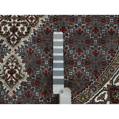 5'X5' Gray Wool And Silk Hand Knotted Tebraz Mahi Round Oriental Rug