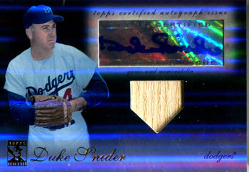 Duke Snider 2009 Topps Tribute Game-Used Memorabilia/Autographed Card #39/50