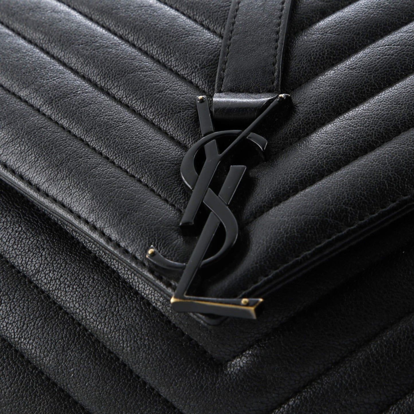 Saint Laurent Classic Monogram College Bag Matelasse Chevron Leather Medium