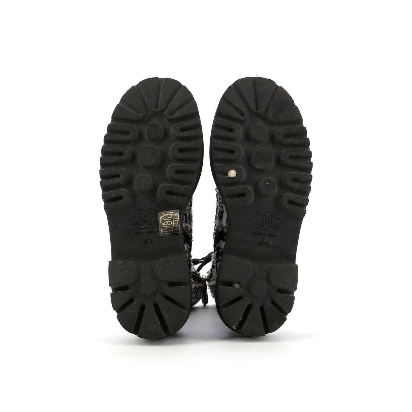 Chanel Women'S Cap Toe Combat Boots Tweed