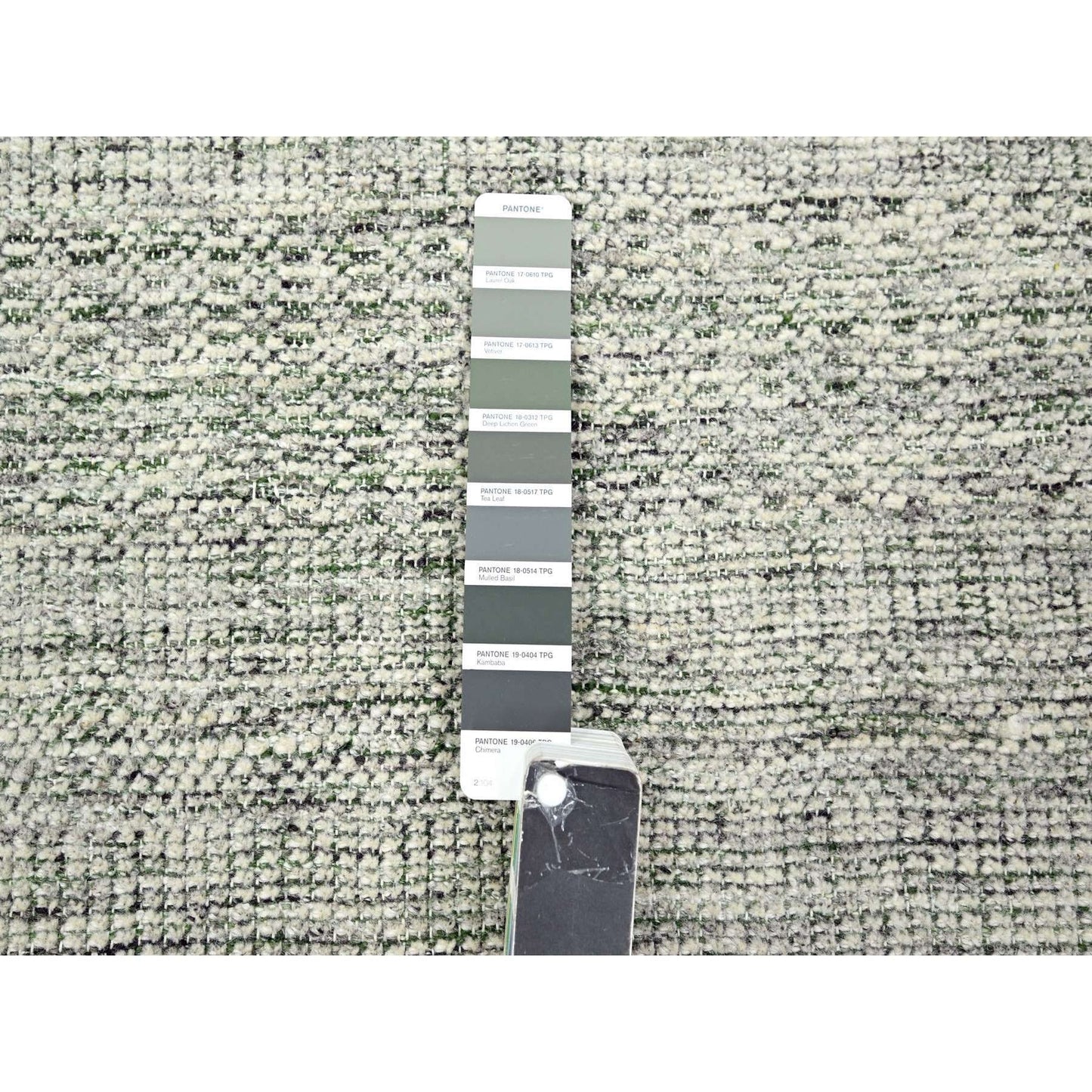 9'9"X13'10" White With Green Oxidized Grass Design Hand Knotted Wool Rug