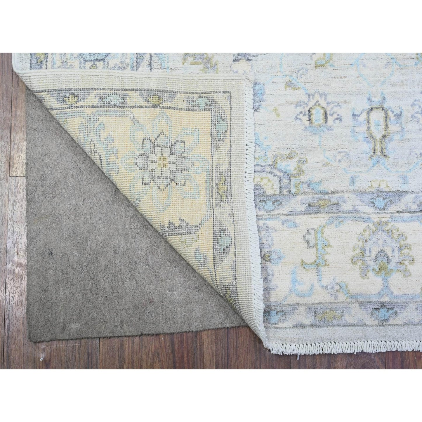 4'X5'9" Chrome Gray White Wash Peshawar With Motifs Wool Hand Knotted Rug