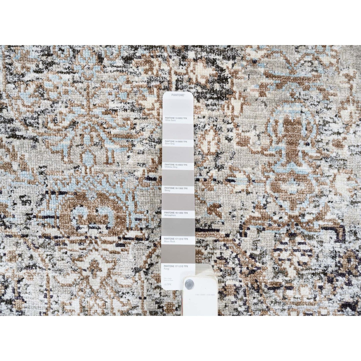 2'6"X6' Gray, Modern, Silk With Textured Wool, Hand Knotted, Runner Rug