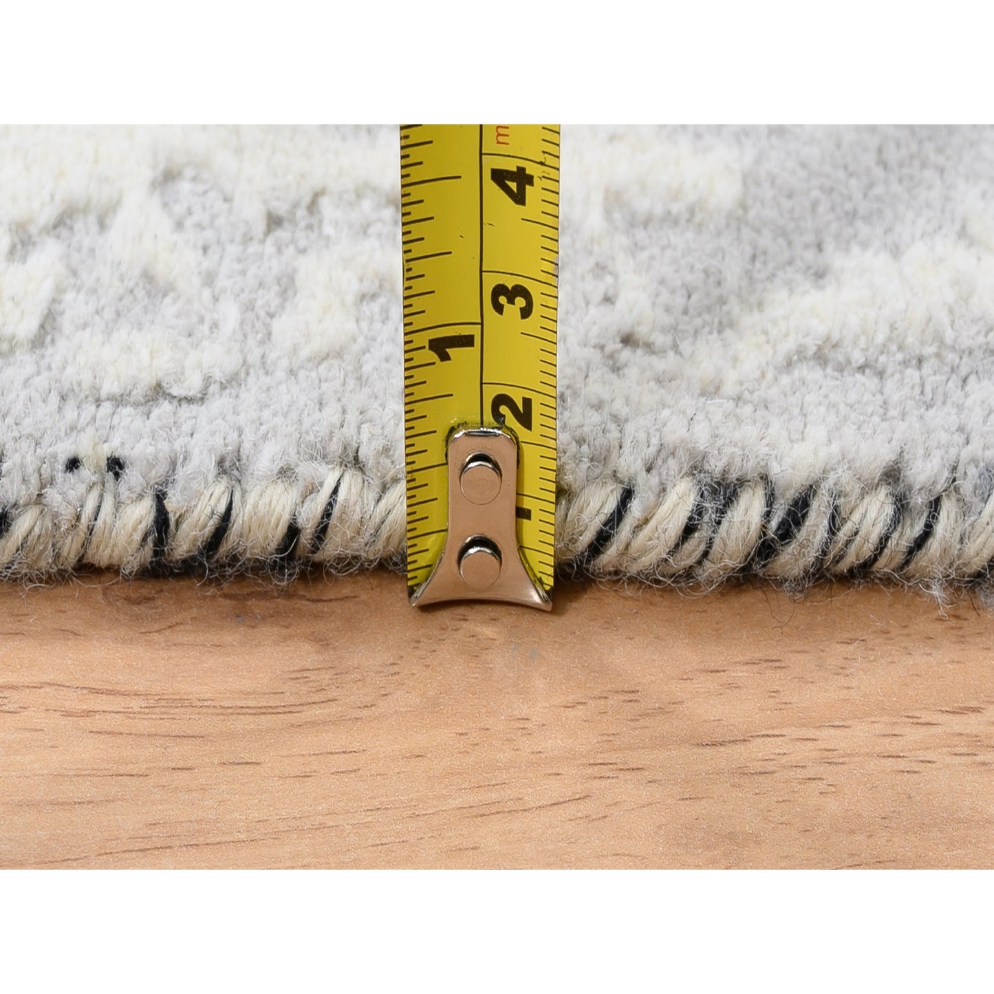 3'1"X5' Ivory Abstract Design Wool And Silk Hand Knotted Oriental Rug