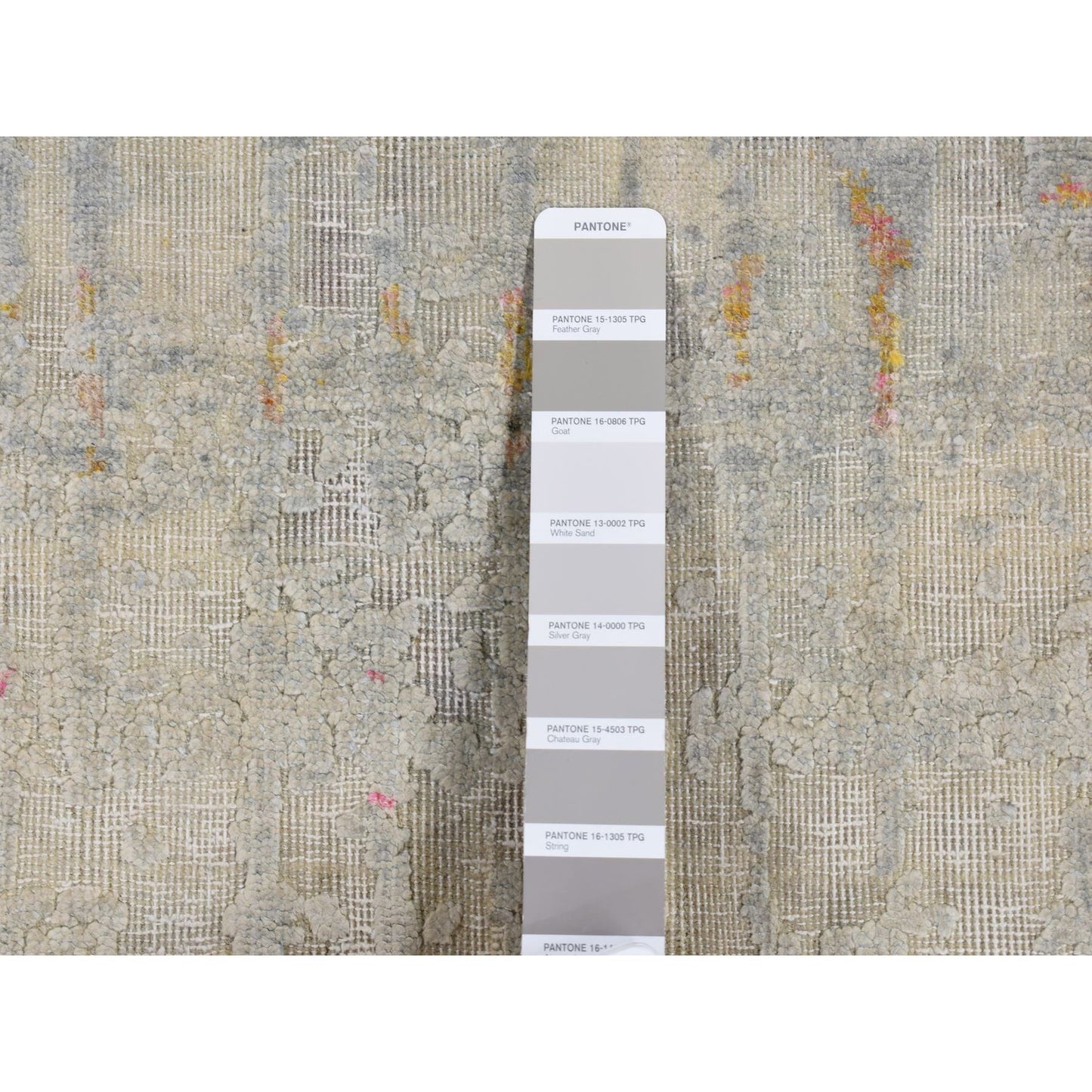 2'5"X8' Medium Gray The Cardiac Sari Silk With Wool Handmade Runner Rug