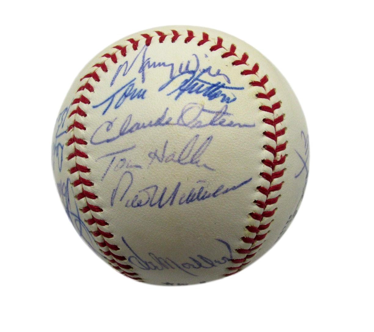 1971 Dodgers Team Signed By 16 Onl Baseball Garvey Wills Osteen Mota 198257