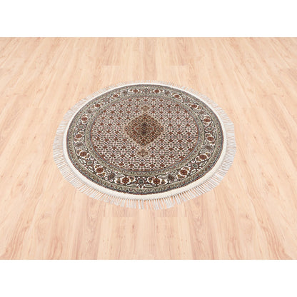 4'X4' Hand Knotted Wool-Silk Fish Medallion Design Tebraz Mahi Rug