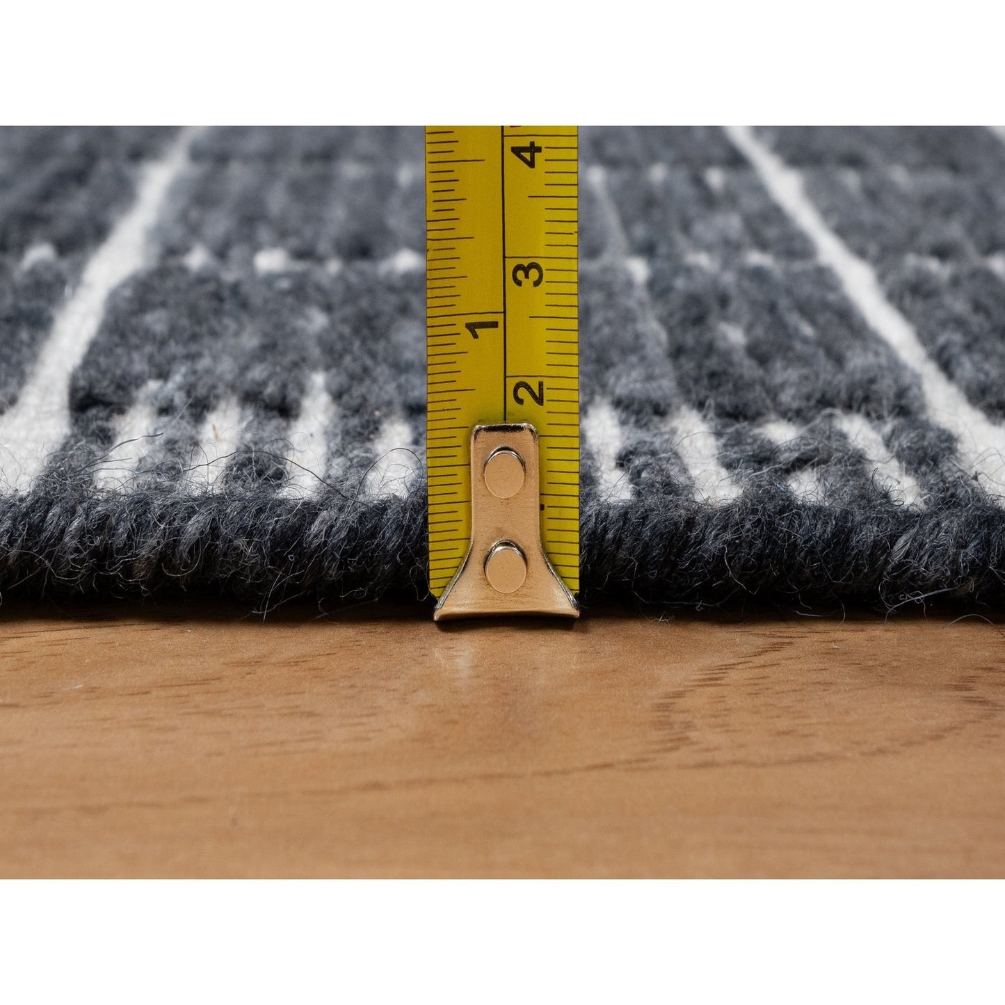 2'3"X3'1" Black Modern Natural Wool Box Design Loomed Knotted Mat Rug